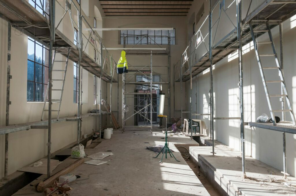 On-site contractors providing school maintenance during holidays. Dynamic Security Services offer Birmingham schools secure access solutions.